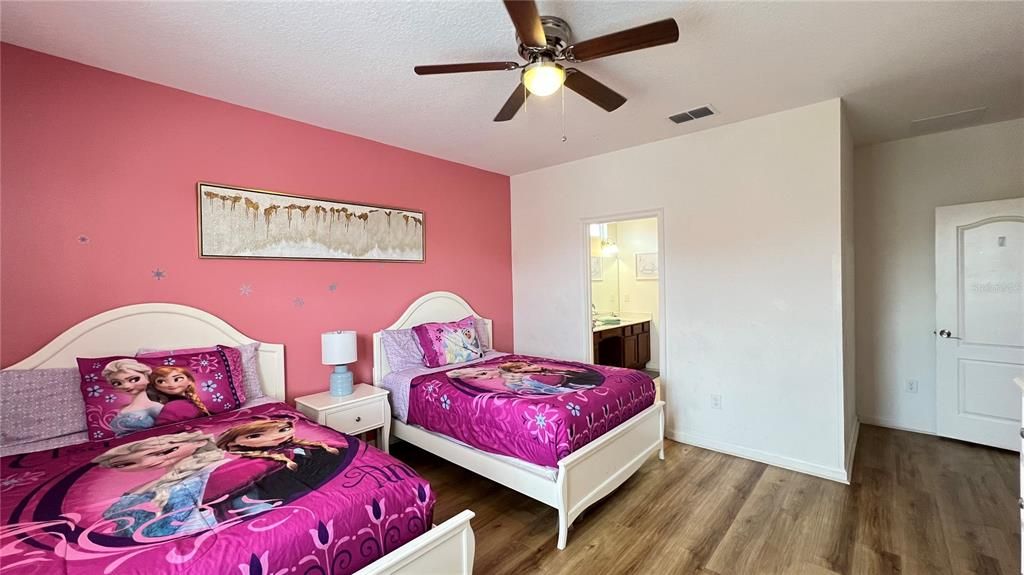 For Sale: $910,000 (12 beds, 11 baths, 4887 Square Feet)