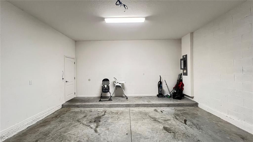 For Sale: $910,000 (12 beds, 11 baths, 4887 Square Feet)