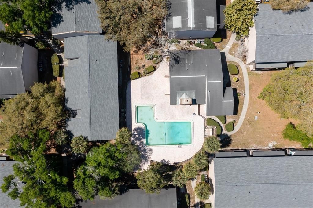 Под контрактом: $129,900 (2 спален, 1 ванн, 1074 Квадратных фут)