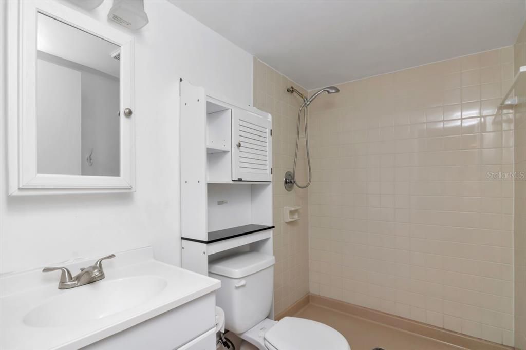 待售: $154,900 (2 贝兹, 2 浴室, 865 平方英尺)