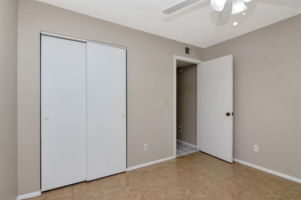 待售: $154,900 (2 贝兹, 2 浴室, 865 平方英尺)