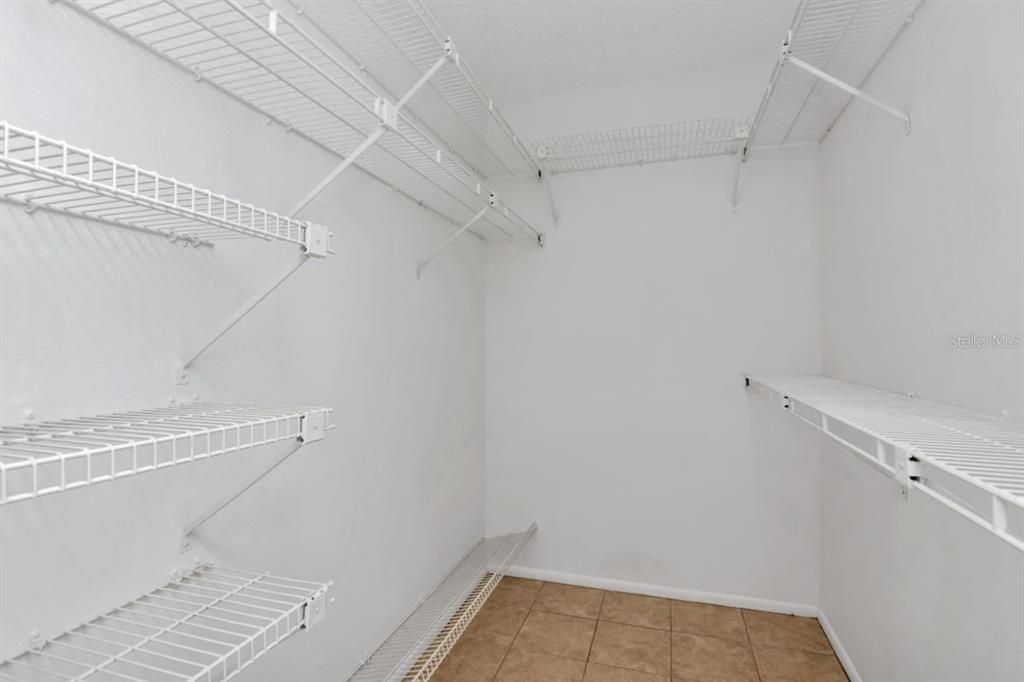 待售: $154,900 (2 贝兹, 2 浴室, 865 平方英尺)