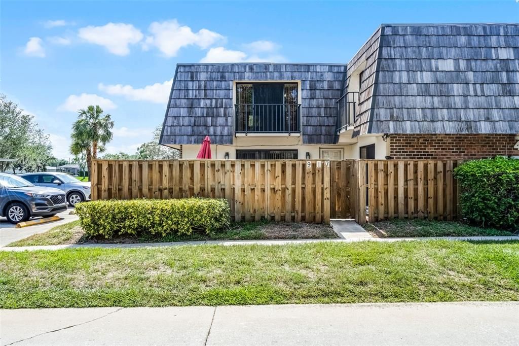 En Venta: $169,900 (2 camas, 2 baños, 1288 Pies cuadrados)