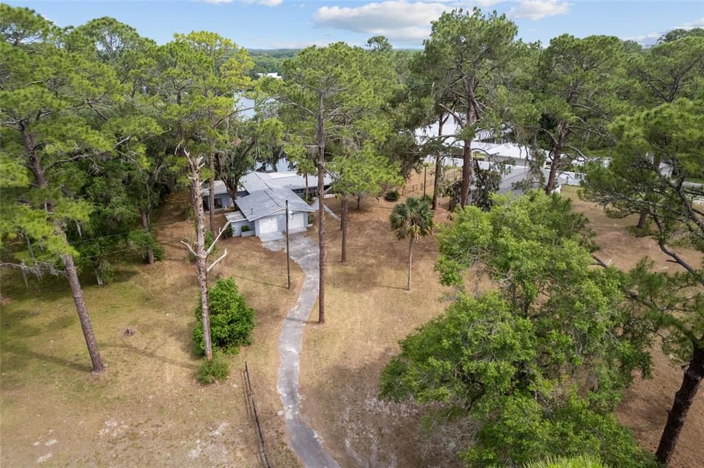 En Venta: $739,000 (3 camas, 3 baños, 2252 Pies cuadrados)