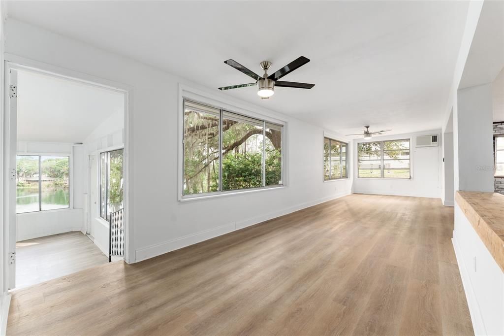 En Venta: $739,000 (3 camas, 3 baños, 2252 Pies cuadrados)