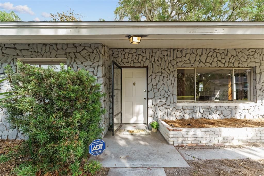 En Venta: $739,000 (3 camas, 3 baños, 2252 Pies cuadrados)