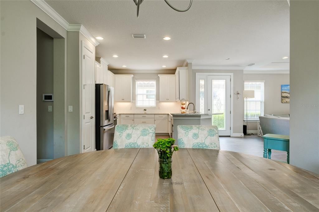 Под контрактом: $679,000 (3 спален, 2 ванн, 1918 Квадратных фут)