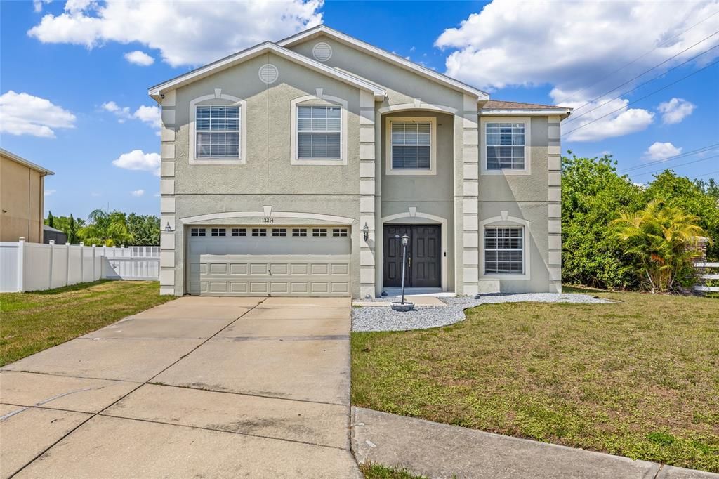 Recently Sold: $300,000 (4 beds, 2 baths, 2560 Square Feet)