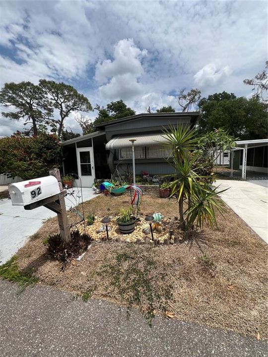 For Sale: $57,000 (2 beds, 1 baths, 732 Square Feet)