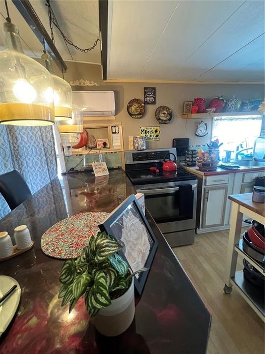 For Sale: $57,000 (2 beds, 1 baths, 732 Square Feet)