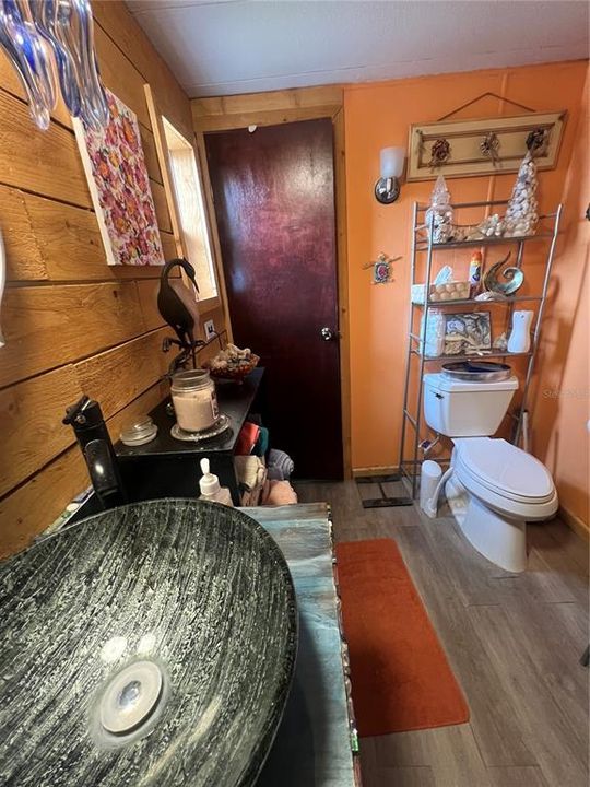 For Sale: $57,000 (2 beds, 1 baths, 732 Square Feet)