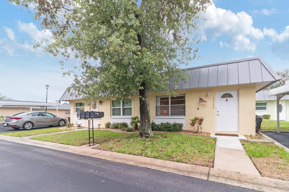 На продажу: $99,999 (1 спален, 1 ванн, 779 Квадратных фут)