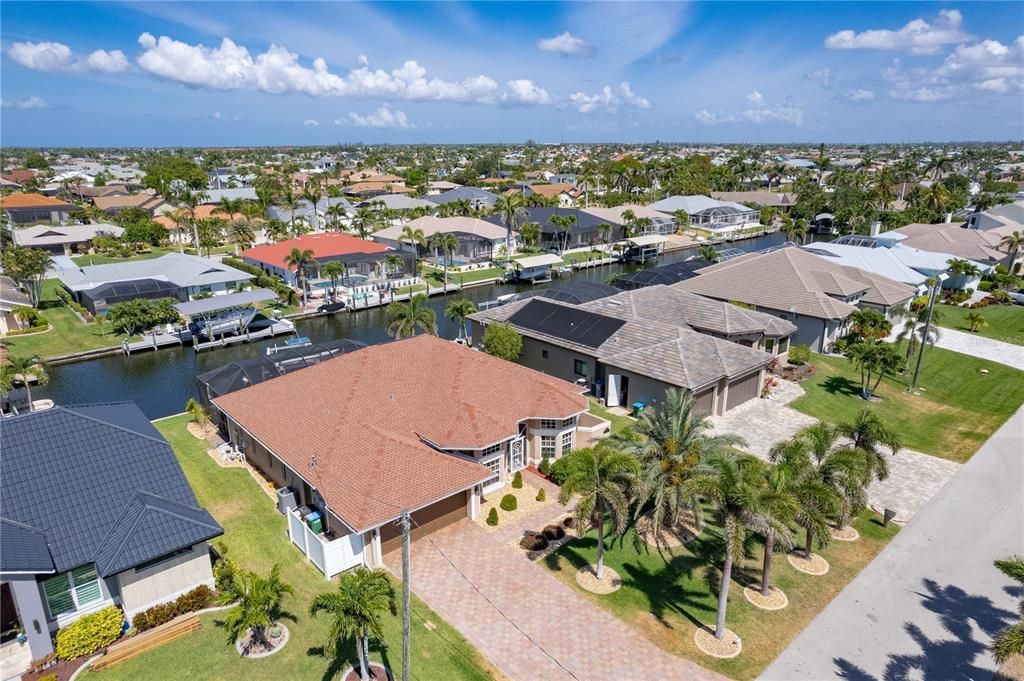 For Sale: $1,125,000 (3 beds, 3 baths, 2312 Square Feet)