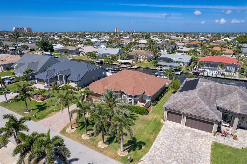 For Sale: $1,125,000 (3 beds, 3 baths, 2312 Square Feet)