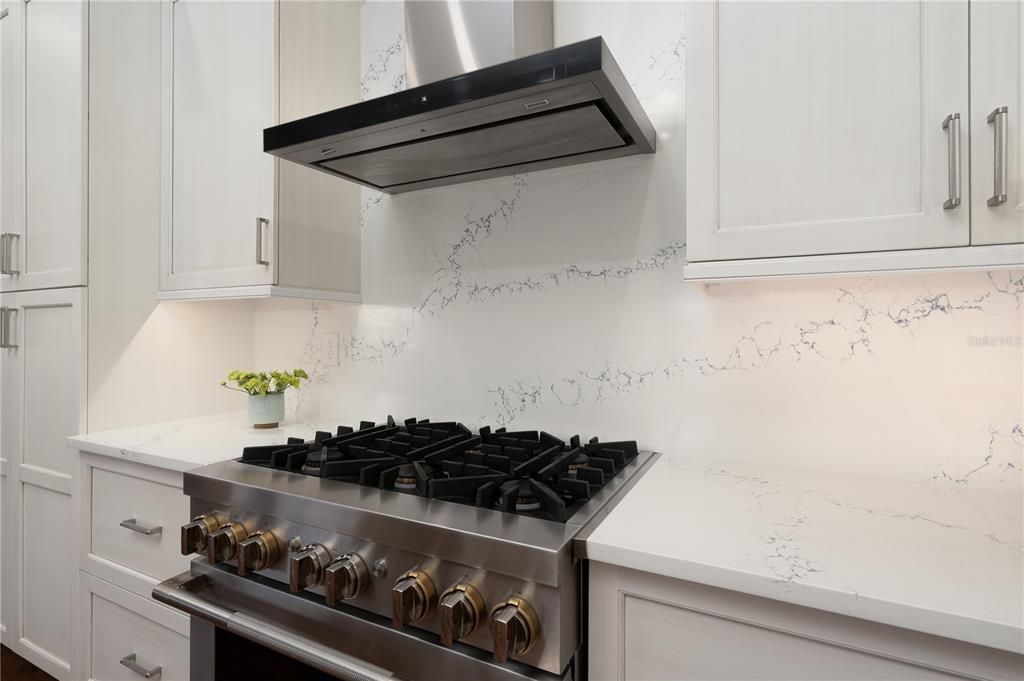 For Sale: $1,125,000 (3 beds, 3 baths, 2312 Square Feet)