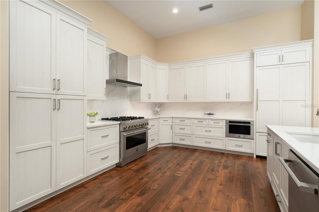 For Sale: $1,125,000 (3 beds, 3 baths, 2312 Square Feet)