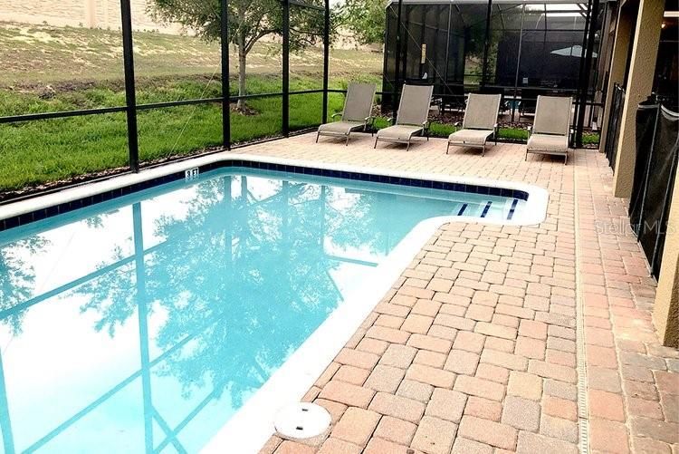 На продажу: $949,000 (9 спален, 5 ванн, 3909 Квадратных фут)