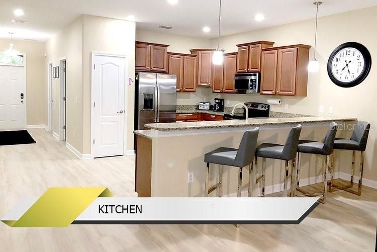 На продажу: $949,000 (9 спален, 5 ванн, 3909 Квадратных фут)