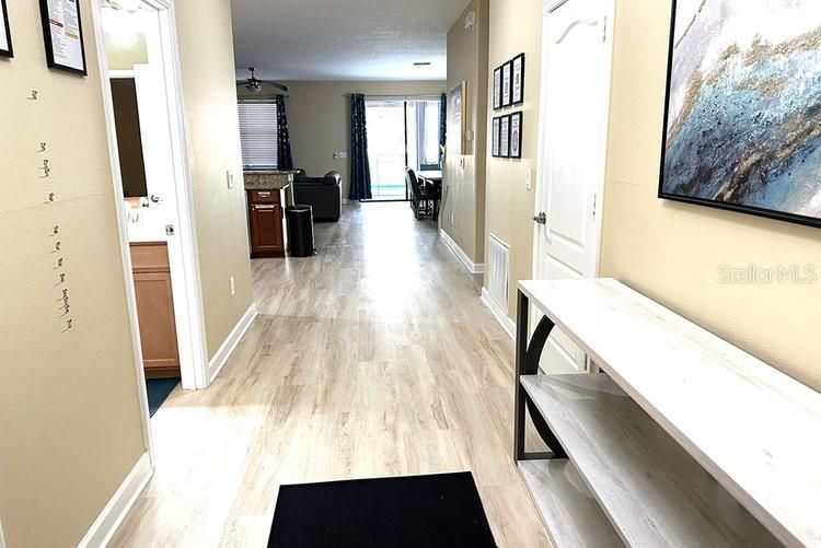 На продажу: $949,000 (9 спален, 5 ванн, 3909 Квадратных фут)