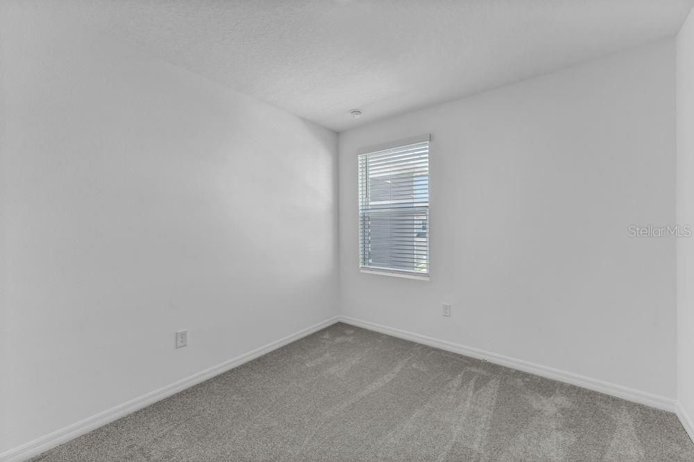 For Sale: $325,000 (3 beds, 2 baths, 1373 Square Feet)