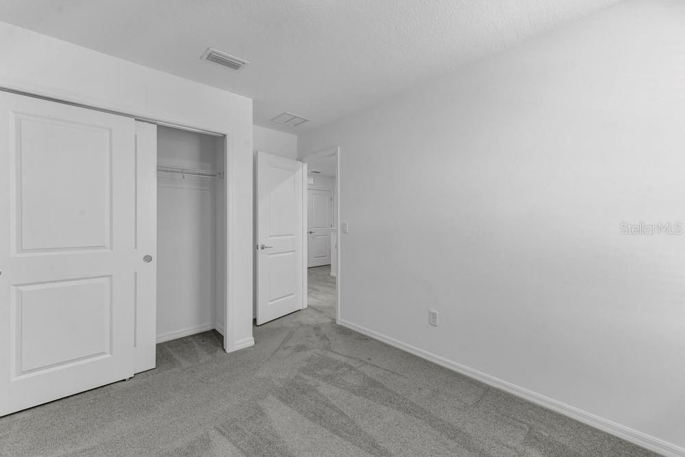 For Sale: $325,000 (3 beds, 2 baths, 1373 Square Feet)