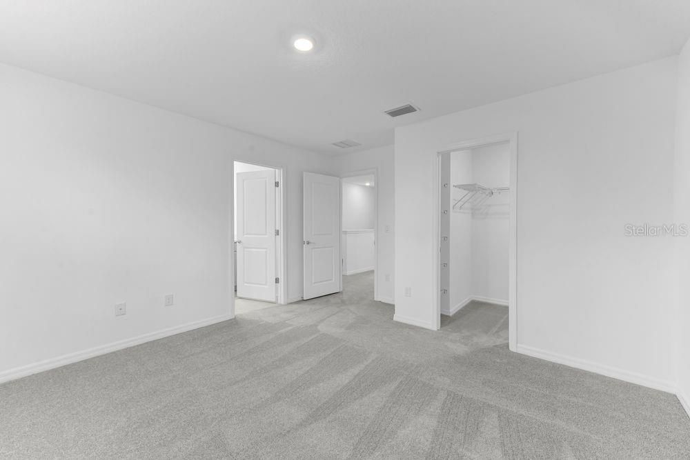 For Sale: $325,000 (3 beds, 2 baths, 1373 Square Feet)