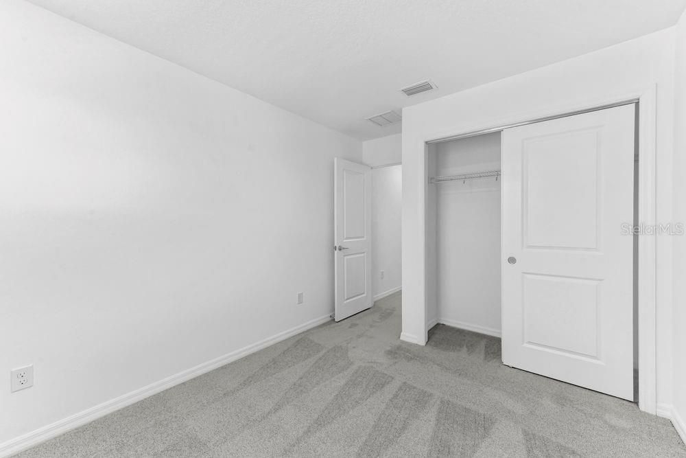 For Sale: $325,000 (3 beds, 2 baths, 1373 Square Feet)