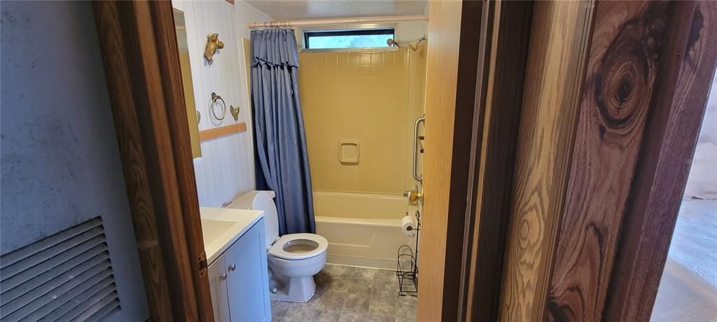 待售: $149,900 (2 贝兹, 2 浴室, 1246 平方英尺)