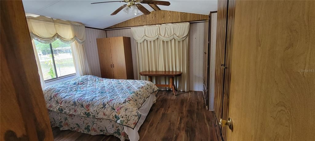 待售: $149,900 (2 贝兹, 2 浴室, 1246 平方英尺)