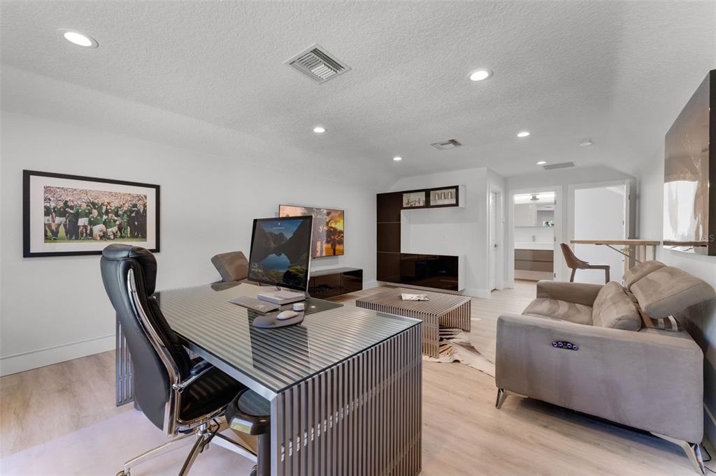 待售: $4,299,999 (8 贝兹, 6 浴室, 7000 平方英尺)