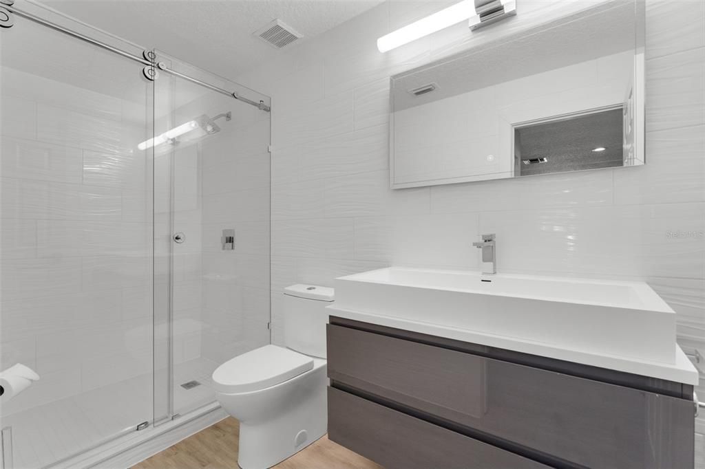 待售: $4,299,999 (8 贝兹, 6 浴室, 7000 平方英尺)