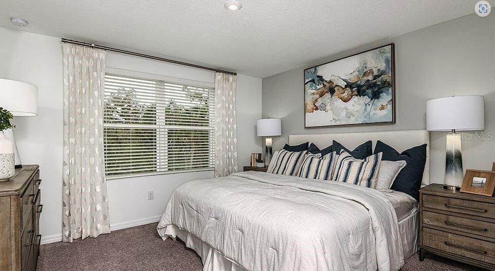 For Sale: $325,000 (3 beds, 2 baths, 1373 Square Feet)