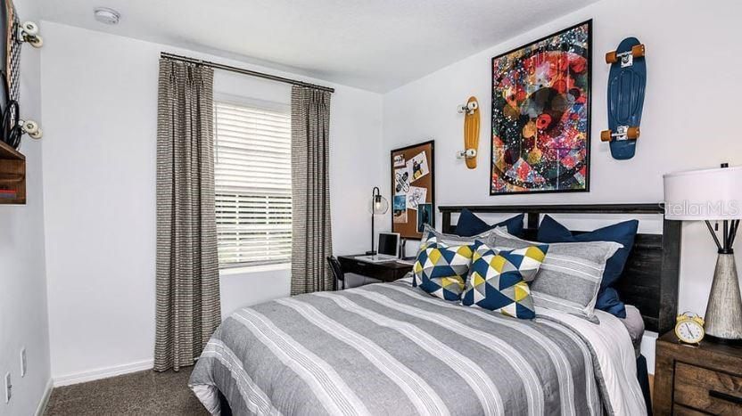 For Sale: $325,000 (3 beds, 2 baths, 1373 Square Feet)