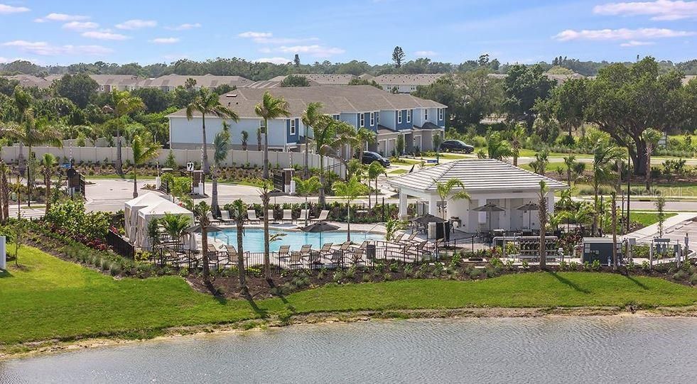 For Sale: $325,000 (3 beds, 2 baths, 1373 Square Feet)