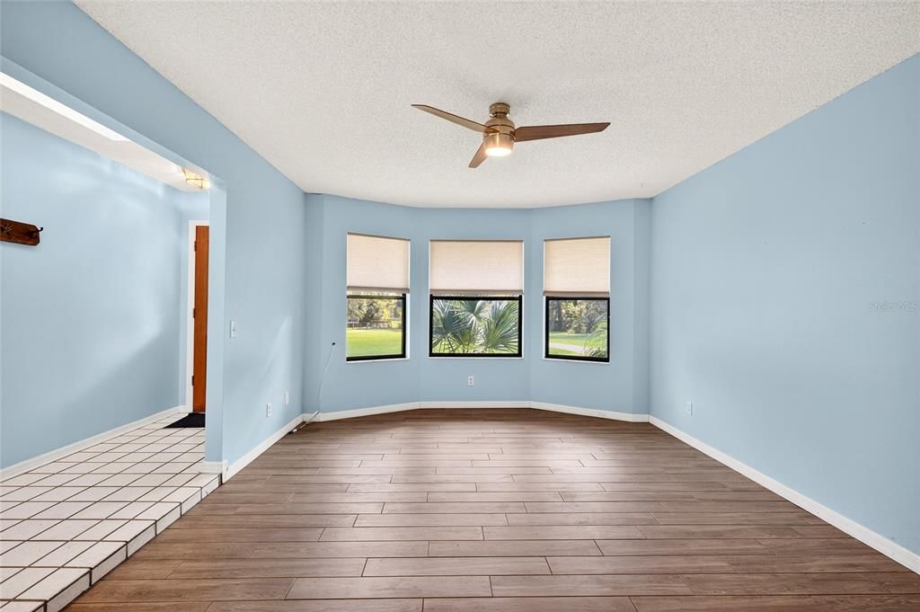 For Sale: $415,000 (3 beds, 2 baths, 1874 Square Feet)