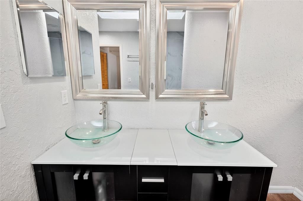 For Sale: $415,000 (3 beds, 2 baths, 1874 Square Feet)