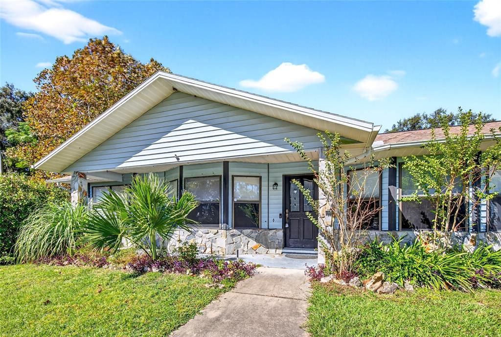 For Sale: $415,000 (3 beds, 2 baths, 1874 Square Feet)