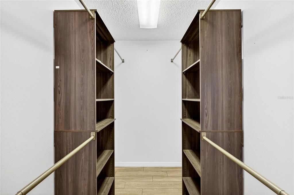 For Sale: $415,000 (3 beds, 2 baths, 1874 Square Feet)