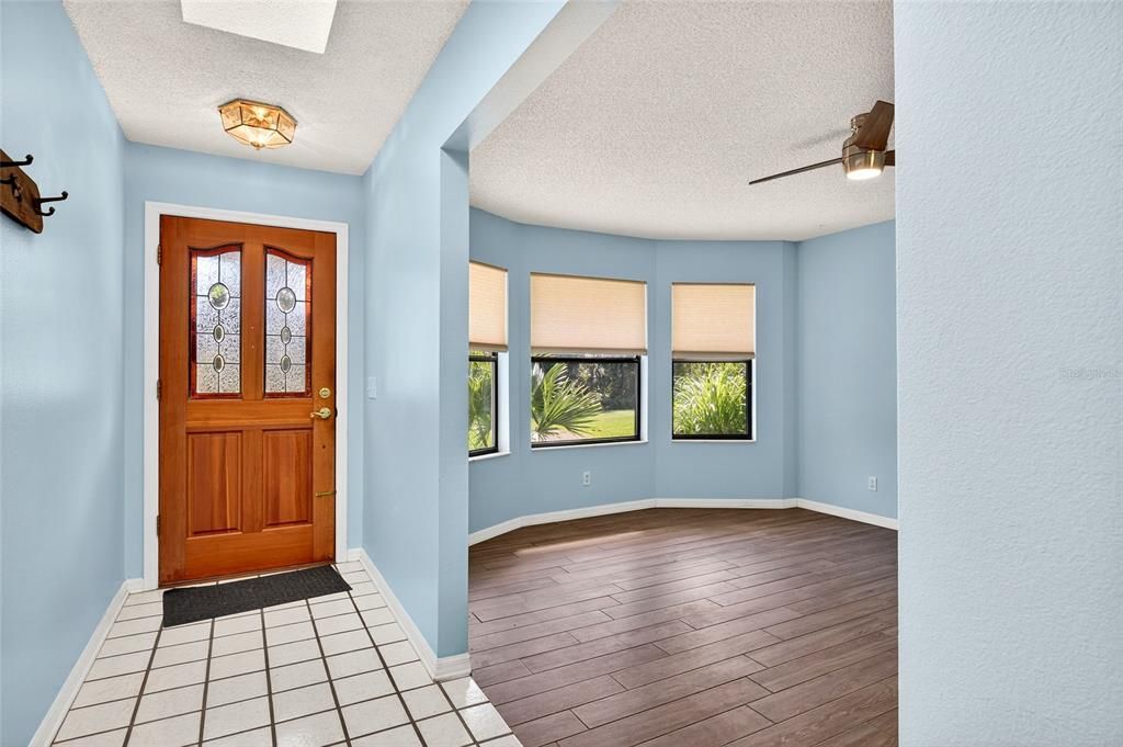 For Sale: $415,000 (3 beds, 2 baths, 1874 Square Feet)