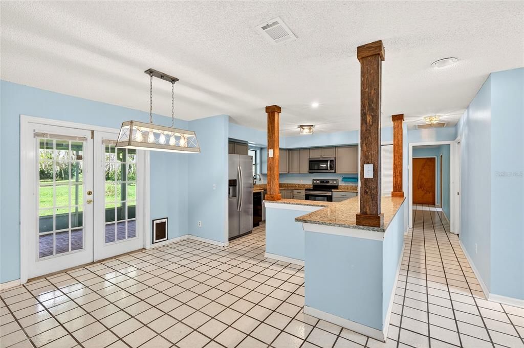 For Sale: $415,000 (3 beds, 2 baths, 1874 Square Feet)