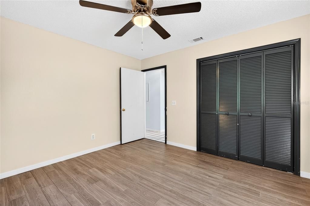 For Sale: $415,000 (3 beds, 2 baths, 1874 Square Feet)