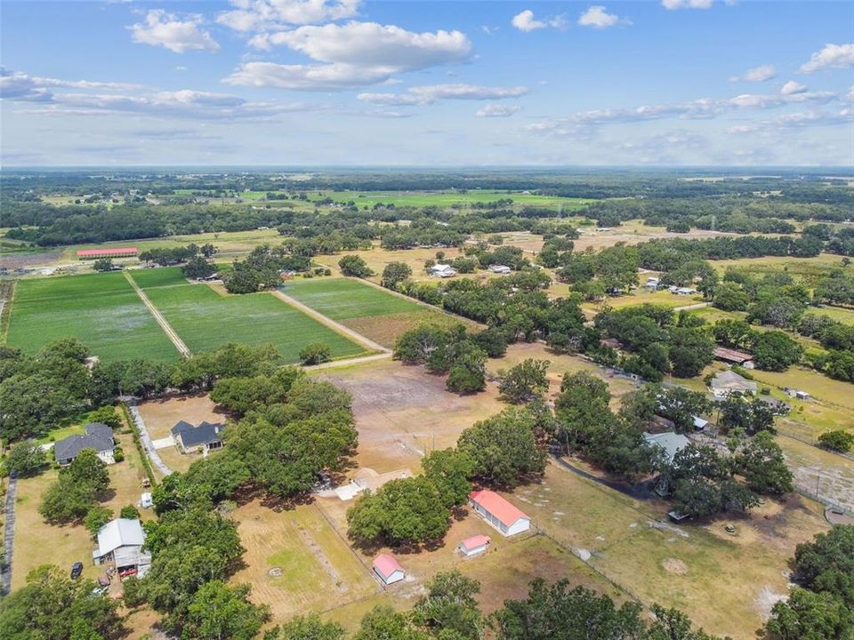 For Sale: $550,000 (3 beds, 2 baths, 1709 Square Feet)
