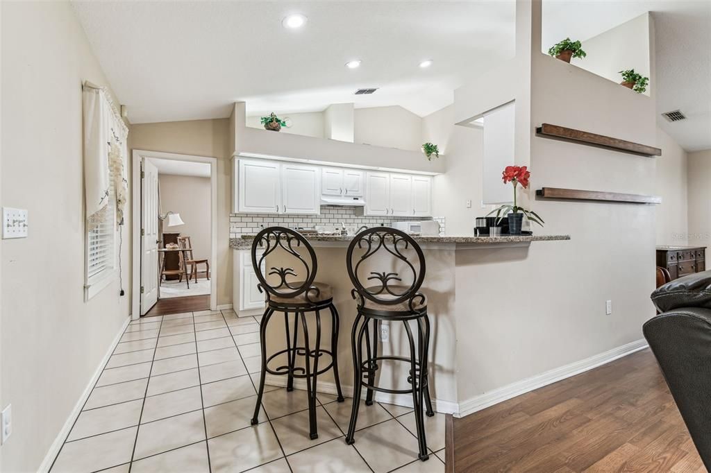 For Sale: $550,000 (3 beds, 2 baths, 1709 Square Feet)