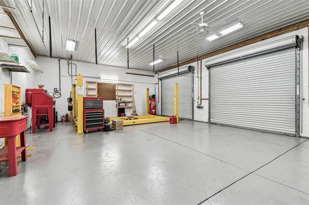 For Sale: $550,000 (3 beds, 2 baths, 1709 Square Feet)