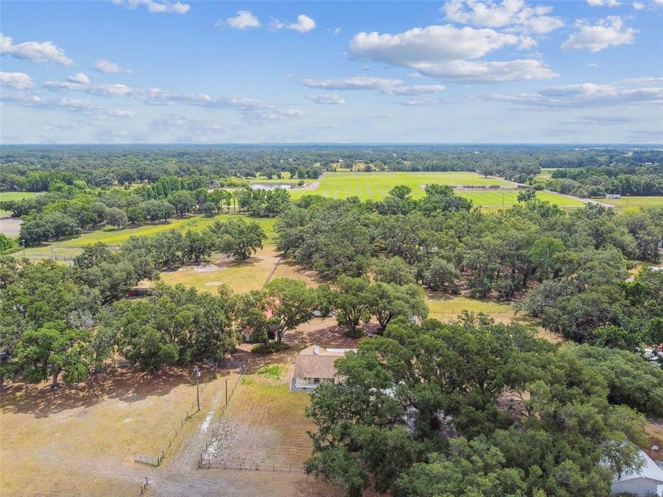 For Sale: $550,000 (3 beds, 2 baths, 1709 Square Feet)