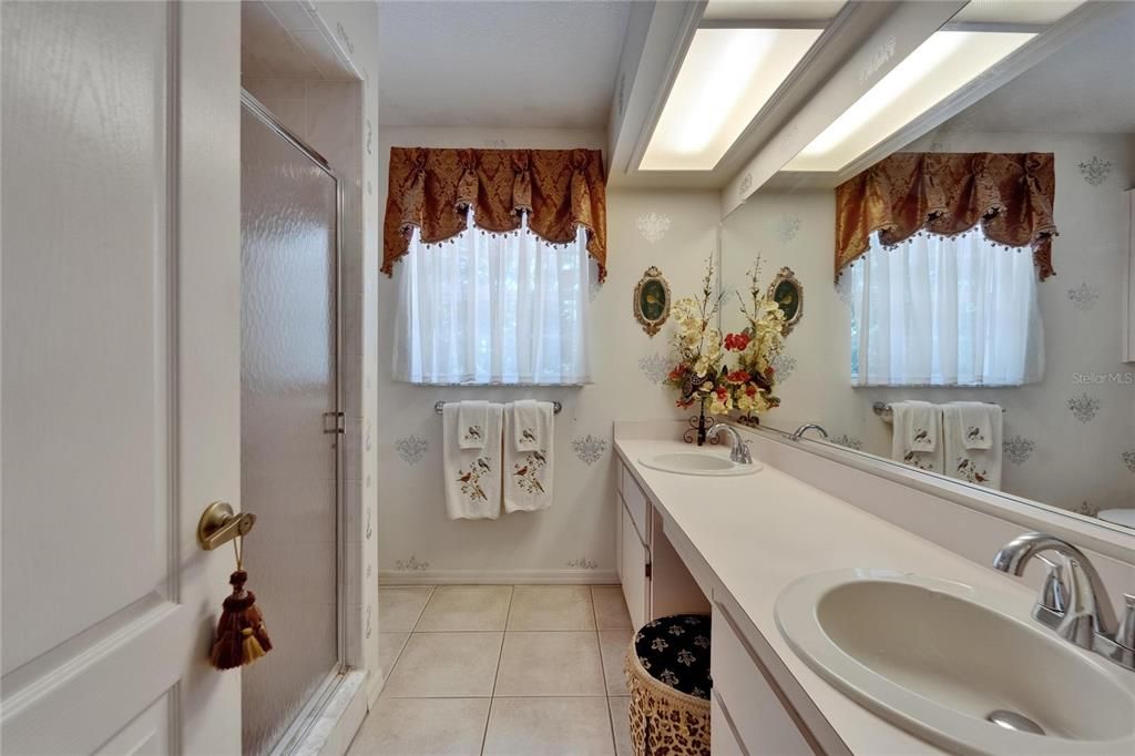 For Sale: $560,000 (3 beds, 2 baths, 2020 Square Feet)