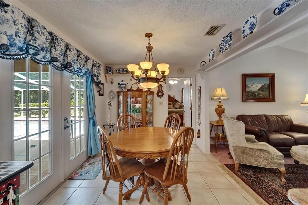 For Sale: $560,000 (3 beds, 2 baths, 2020 Square Feet)