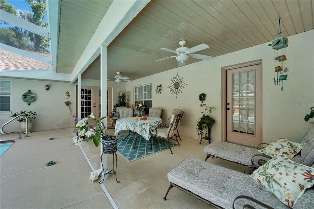 For Sale: $560,000 (3 beds, 2 baths, 2020 Square Feet)