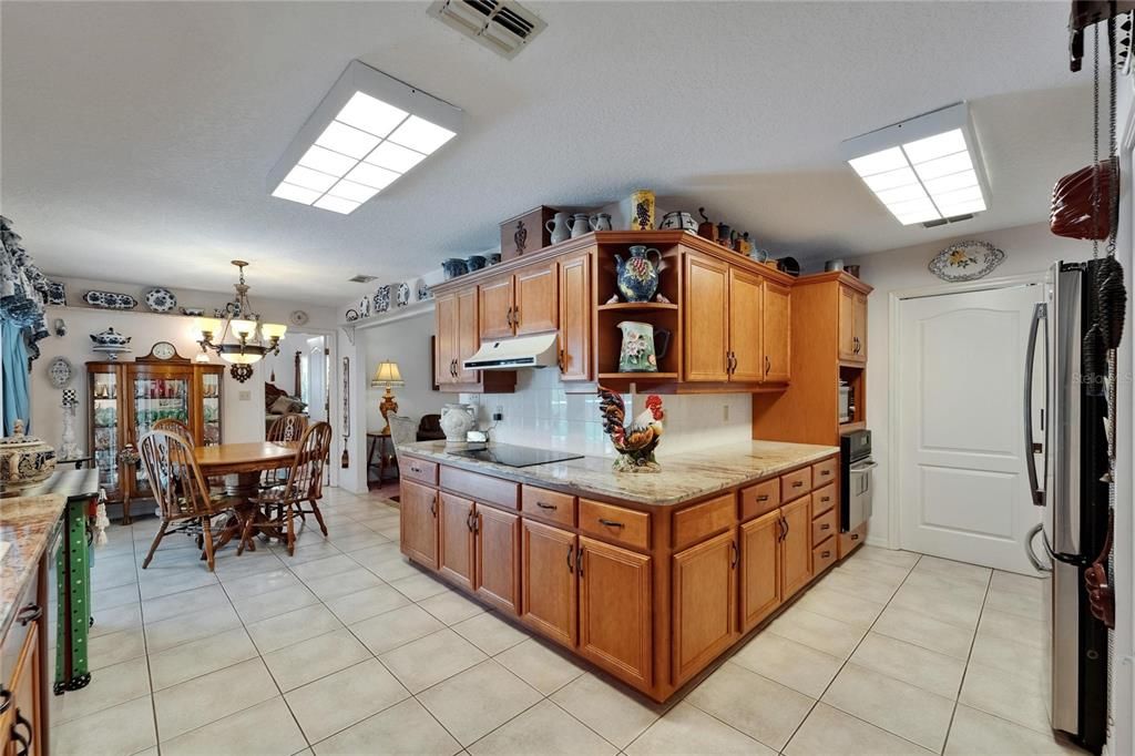 For Sale: $560,000 (3 beds, 2 baths, 2020 Square Feet)