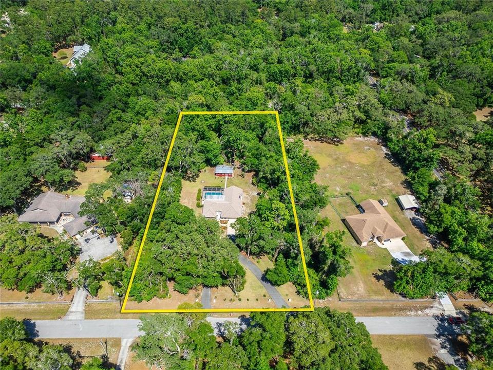 For Sale: $560,000 (3 beds, 2 baths, 2020 Square Feet)